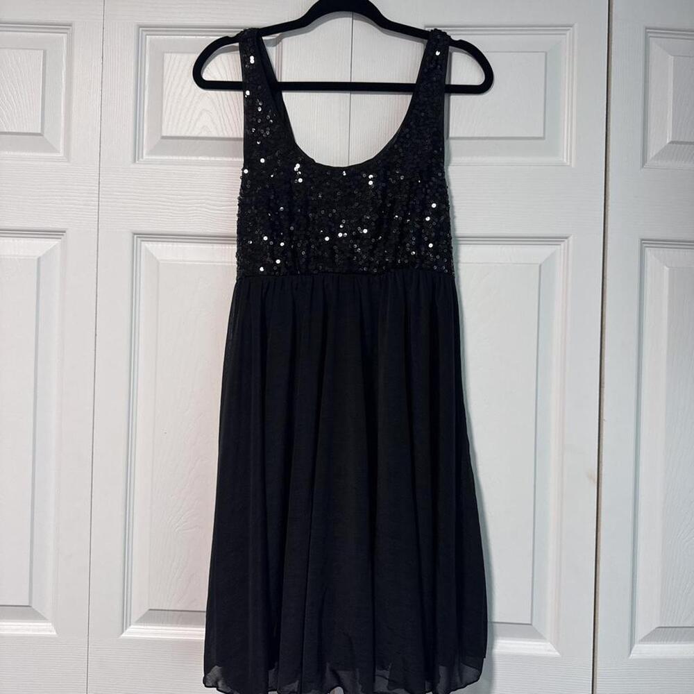 Apt. 9 black sequin dress with silver sequins on the bodice, size M